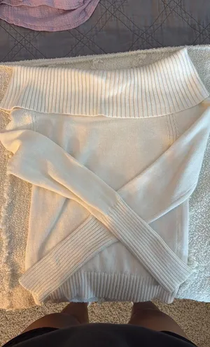 Aritzia Sunday Best Topaz Sweater thumbnail 5