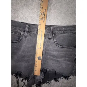 Madewell High-Rise Denim Shorts Faded Black Raw Hem Cut-Offs Size 29‎ thumbnail 8