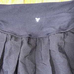 Old Navy PowerSoft Black Pleated Tennis Skort with Built-in‎ Shorts Women Size S thumbnail 3