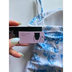 Wild Fable Blue Floral Ruched One‎ Piece Swimsuit XS NWT thumbnail 3
