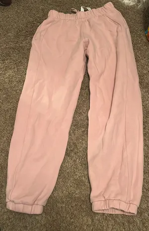 Lululemon Scuba Joggers High-Rise thumbnail 1