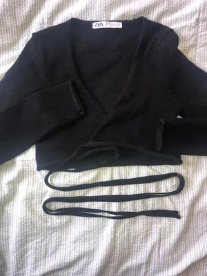 ZARA Black Crop Top thumbnail 3