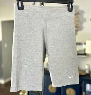 Nike Women's Activewear Workout Biker Athletic Shorts Size Small thumbnail 1