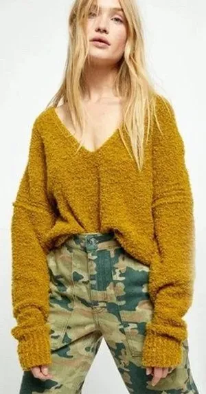 Free People Finders Keepers Sweater Boucle Knit V-Neck Slouchy Boho Moss Green M thumbnail 1