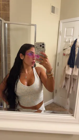 hollister gilly hicks set thumbnail 2