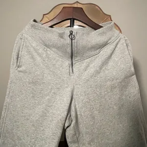 Aerie Light Gray Jogger Sweatpants Zip Up Casual Cozy Athleisure Normcore thumbnail 4