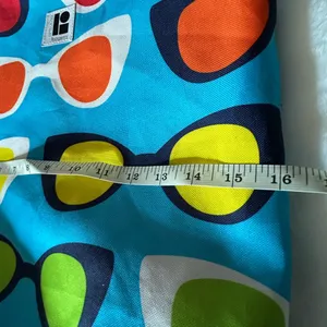 Estée Lauder Lisa Perry Sunglasses Beach Tote Bag. thumbnail 7