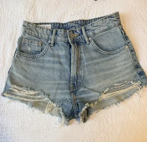 Zara High-Rise Distressed Denim Cutoff Shorts - Light Wash thumbnail 1