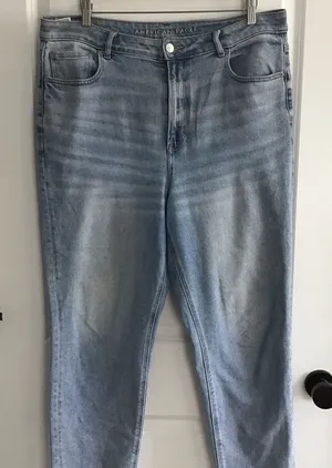 American Eagle Blue Mom Straight Jeans Womens Size 16‎ thumbnail 1