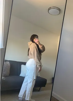 Boutique Crop cozy hoodie thumbnail 3