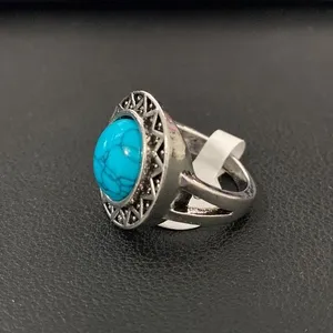 Silver and Turquoise Ring Size 8.5 thumbnail 2