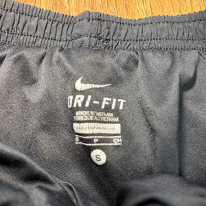 Nike Women's Tempo‎ Running Shorts Black White Small Dri-FIT Lined Active thumbnail 8