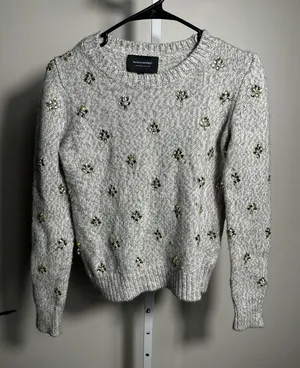 S387. Banana Republic Limited Edition Jeweled Merino Wool Sweater XS Gray thumbnail 1