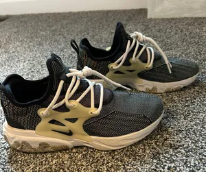 Nike Presto React thumbnail 1