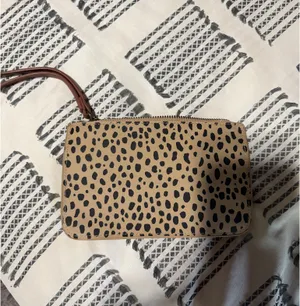 Universal Threads Wallet Wristlet thumbnail 2