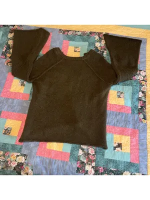 Free People Wool Blend V-Neck Flare Sleeve Woman’s Small Sweater Cozy Casual thumbnail 5
