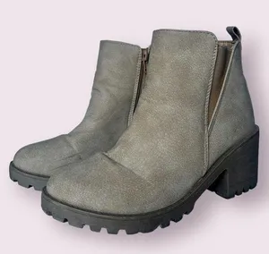 Dirty Laundry Tan Chunky Lug Ankle Boots thumbnail 1