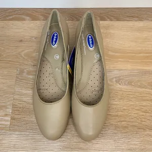 NWT Dr. Scholl’s Slip On Nude Comfort Leather Wedges, Size 10 thumbnail 8