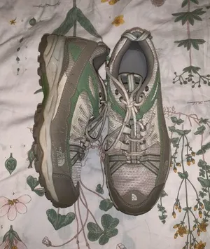 North face hiking shoes thumbnail 1