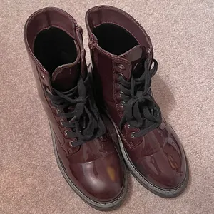 TRUE CRAFT Women’s Faux Leather Combat Boots thumbnail 8