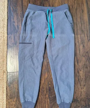 Figs Zamora Joggers in Graphite, xsmall petite thumbnail 3