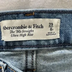 Abercrombie Fitch‎ Size 29/8R Womens Jeans The 90s Straight Ultra High Rise thumbnail 3