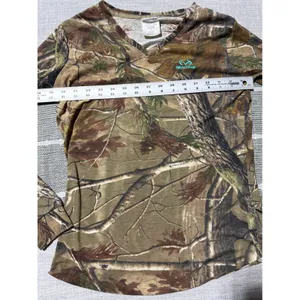 Realtree AP Camo‎ Long Sleeve V Neck Shirt Women's Size S/P Hunting Outdoor thumbnail 3