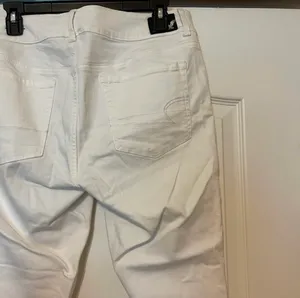 White Hi-Rise American Eagle Jeggings thumbnail 2