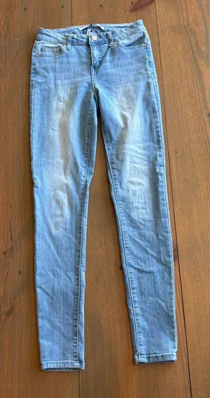 Celebrity Pink Skinny Jeans thumbnail 1