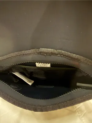ATHLETA NWT Black Diem Crossbody Bag Sleek Neoprene Travel Pouch 9x7 thumbnail 4