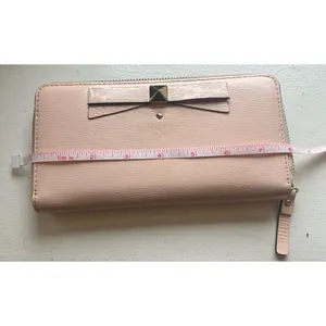 Kate Spade Bow Zip Around Wallet Blush Pink Hatched Leather Clutch Gold Tone thumbnail 2