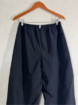Offline by Aerie Nice Move Barrel Pants Pull On Lightweight in Black M Long thumbnail 8