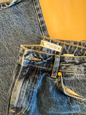 ZARA High-Rise Jeans Straight Leg thumbnail 2