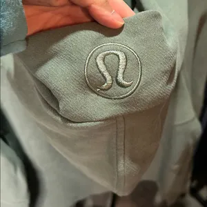 17. Lululemon Scuba Oversized Full-Zip Hoodie thumbnail 3