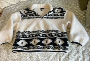 Black And White Quarter-Zip Pullover Fleece thumbnail 1