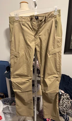 Straight-Leg Cargo Pants in Khaki - Women's Utility Style thumbnail 1