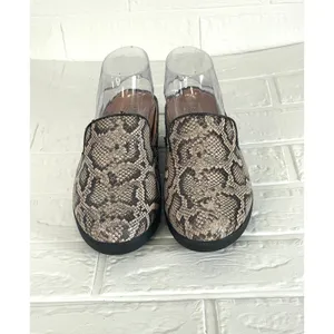 FitFlop SuperSkate Reptile Print Mule Slip On Shoes Size 6.5 thumbnail 2