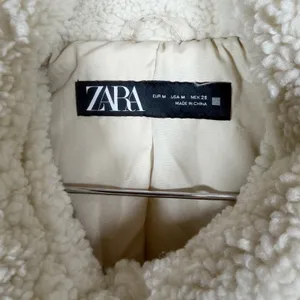 Zara Cream Faux Shearling Teddy Jacket Button Front Collared Off White Medium thumbnail 3