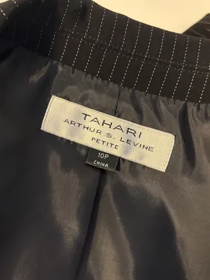 Tahari Business Two Button Blazer Jacket Black Pinstripes Womens Size 10 Petite thumbnail 3