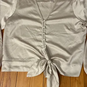 Abercrombie Cream/Beige Satin Top thumbnail 4