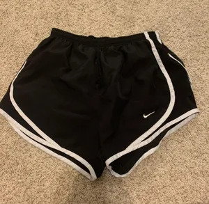 Nike Shorts thumbnail 1