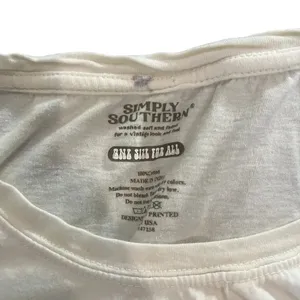 Simply Southern* OS "Have courage and Be Kind" Tee - VANILLA‎ ACID thumbnail 3