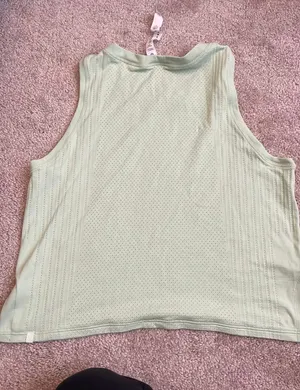 Lululemon Train To Be Tank Creamy Mint thumbnail 2
