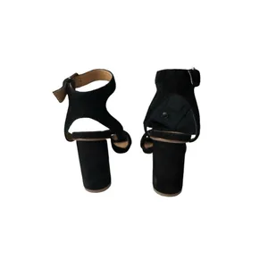 Madewell Rosalie Black Suede Heels size 9 thumbnail 4