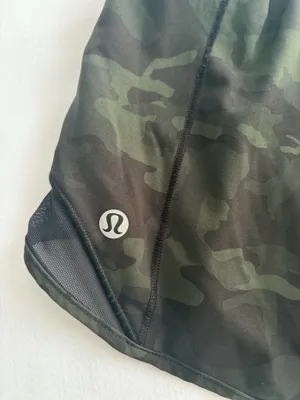 Lululemon Green Camo Hotty Hot Shorts thumbnail 3