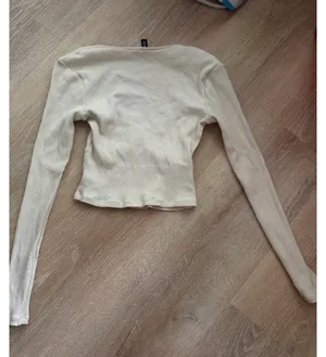H&M Divided Cream Ribbed Sweetheart Long Sleeve Crop Top S thumbnail 5