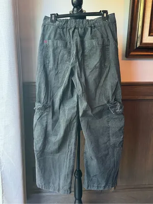 BDG urban outfitters black wide leg cargo jeans sz 6 thumbnail 4