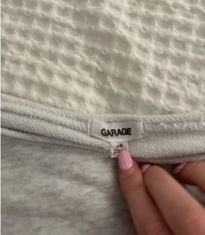 Garage Sweatshirt Cropped thumbnail 3