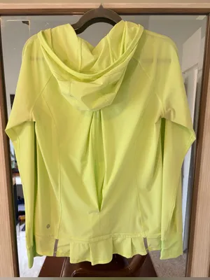 Lululemon Lightened Up Pullover bright yellow size 6 hooded Running Jacket thumbnail 5