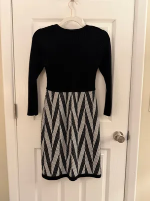 Studio One Black White Colorblock Chevron Sweater Dress Small thumbnail 2